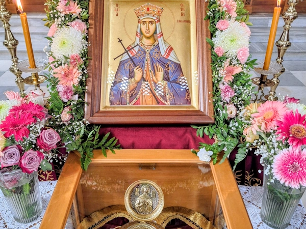 Santorini on May 5. What the Saint Irene Holiday Means for the Island and Your Stay, the image of Saint Irene and her relic moved to Panagia Mesani in Emporio i 2025