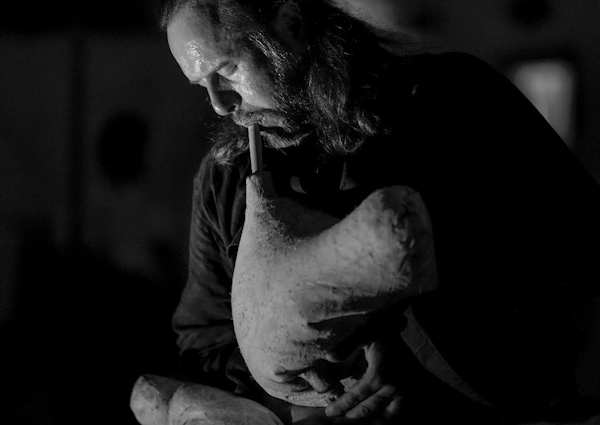 Yanniz Pantazis with his tsambouna, captured by Rene at olejnik_photography.de
